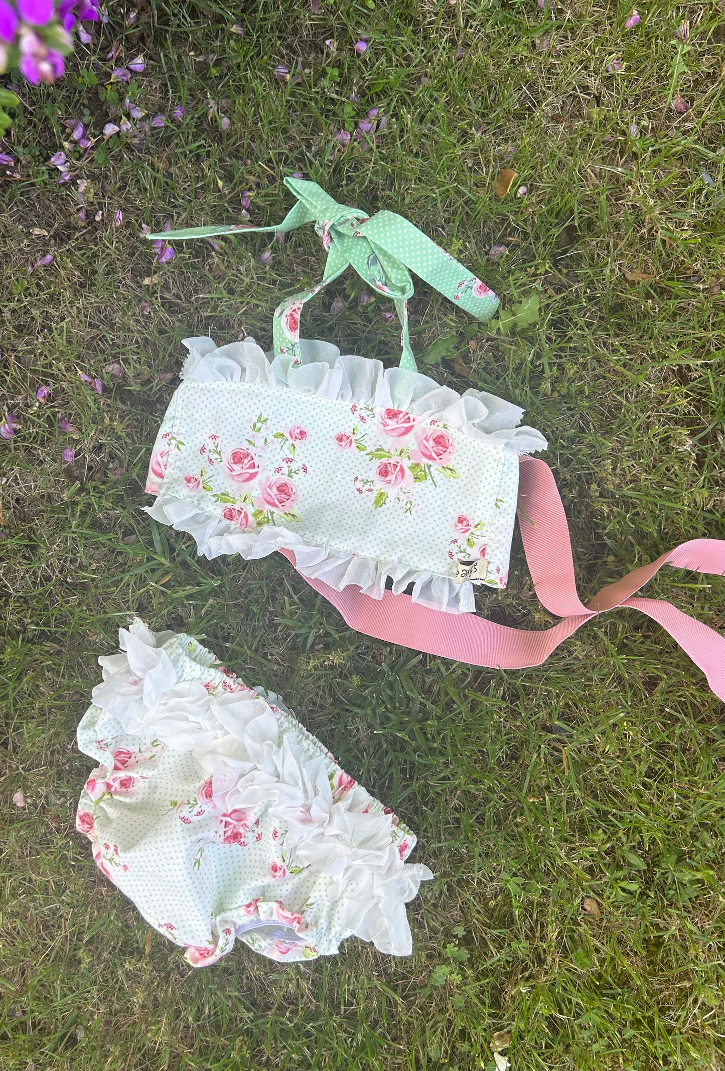 Country Garden WHITE/GREEN floral Bloomer