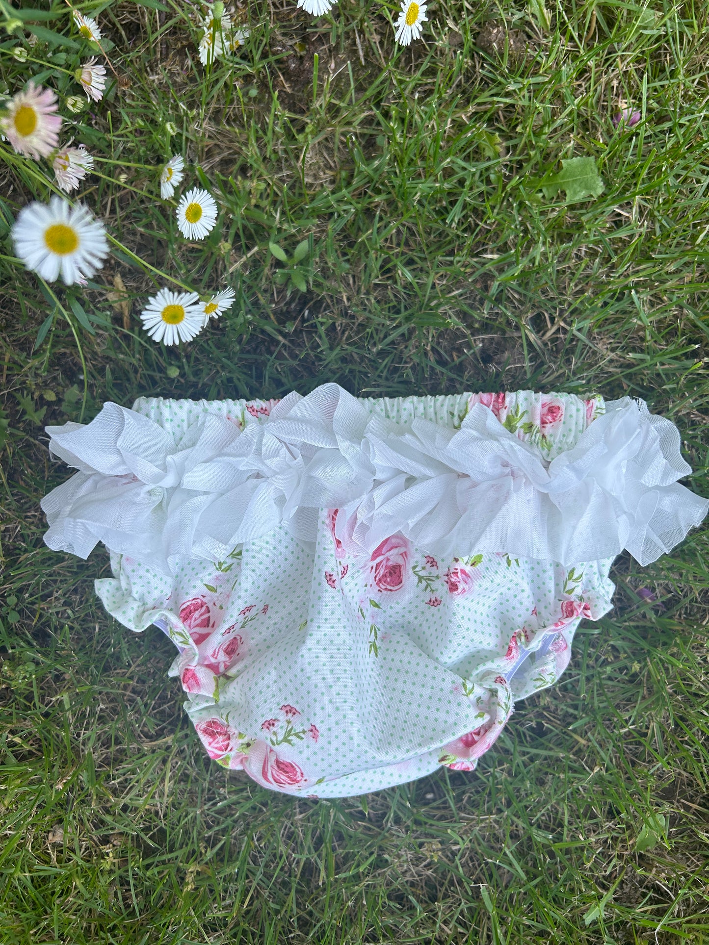 Country Garden WHITE/GREEN floral Bloomer